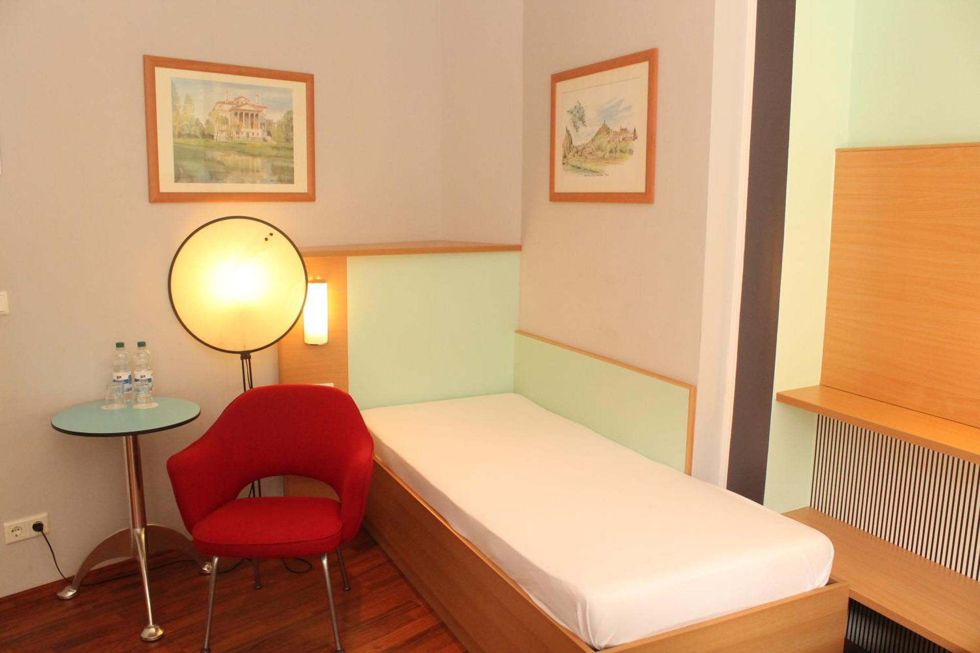 Hotel Sachsenhof Berlin Bilik gambar